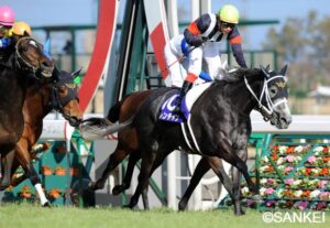 カレンチャン　～日本競馬最高の短距離馬ロードカナロアにも勝利した“可憐な快速乙女”～