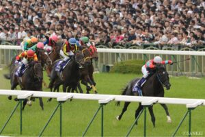 「ヤバすぎる結末…」天皇賞・春で起きた世紀の下剋上（4）オルフェーヴル惨敗…激勝を飾った14番人気は？