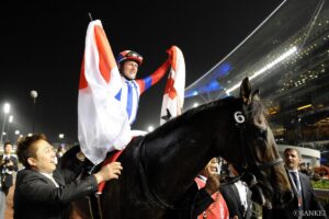 競馬イラストレーターえいたが選ぶ「推しレース」（2）JRA所属前のデムーロが…ドバイWCで日本馬が劇的ワンツー
