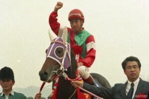 19歳でGⅠ獲得は凄すぎ…歴代最年少GⅠ勝利騎手ランク【第3位】実況アナも大絶叫…！最低人気覆した19歳