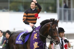 キタサンブラック　〜北島三郎に愛され、ファンに愛されつづけるド根性ホース～
