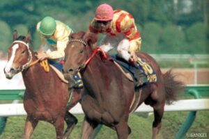 【武豊の“劇場型”G1制覇5選】（1）初戴冠の菊花賞から5ヶ月。絶望的な出遅れはわざと…？