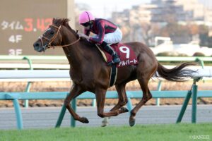 2500mでも足りない…？伝説の“スタミナおばけ”（5）恐るべき3連覇…群を抜いていた名馬