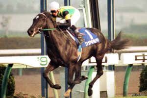 【フジキセキ産駒獲得賞金トップ10】“幻のダービー馬”と称された天才──産駒で最も賞金を稼いだのは？