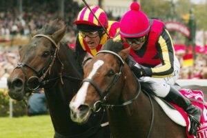【史上最強ステイヤー5選】2500mでも足りない？どこまでも走り続けた、伝説の“スタミナおばけ”たち