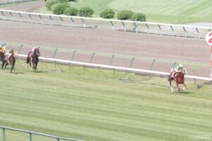もはや反則級…2着との差がケタ違いすぎる【後続を絶望させた異次元の圧勝劇 5選】