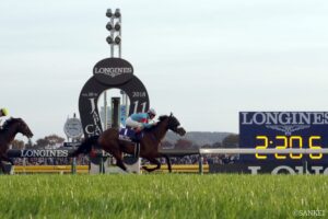 東京競馬場を支配した“府中の鬼”（4）やはり彼女が頂点だった…三冠馬の中の三冠馬を自ら証明