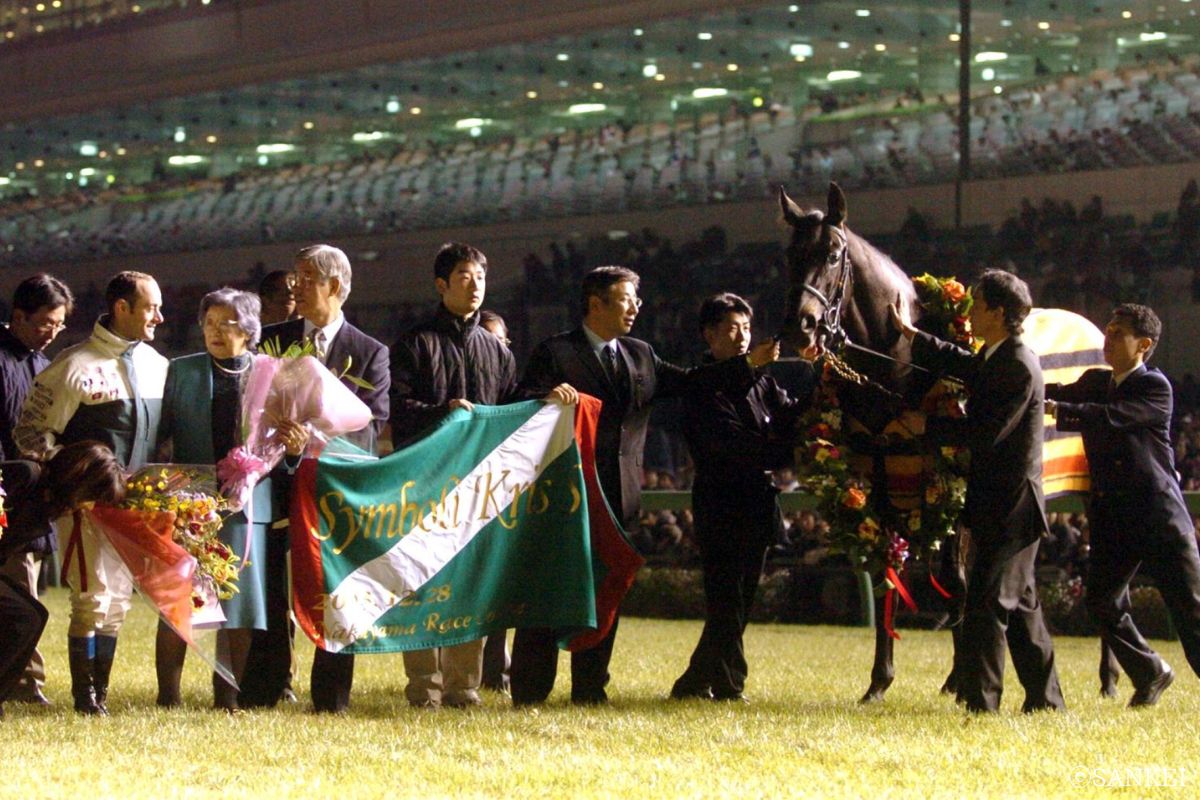2003年シンボリクリスエス引退式