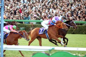宝塚から有馬記念へ！春秋グランプリ同一年制覇（1）武豊の勝利宣言虚しく…4センチ差で成し遂げた偉業