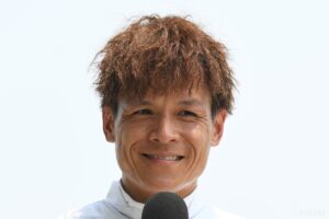 大ケガを越えて掴んだ象徴的勝利！落馬から復活を遂げた騎手（4）障害界の鉄人！41年ぶりの快挙達成