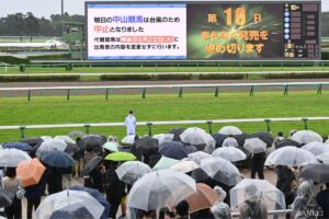 【JRA】本日21日の中山競馬は開催中止　台風25号接近のため、代替開催は22日